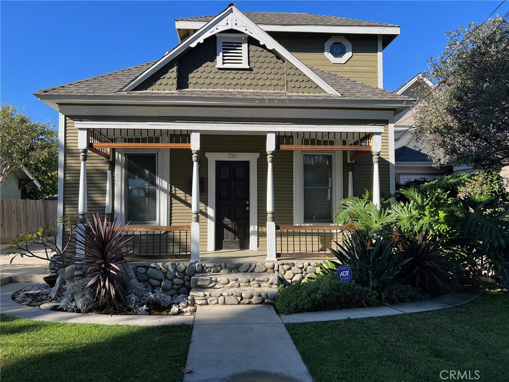 224 S Grand Street 1