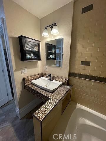 224 S Grand Street 1