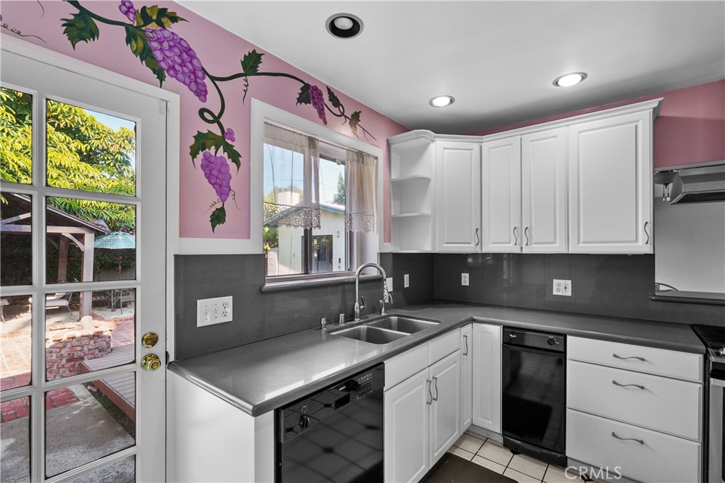 5637 E Peabody Street