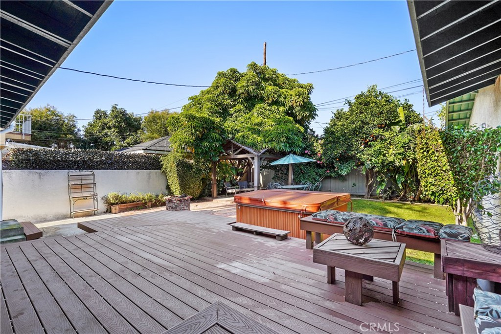 5637 E Peabody Street