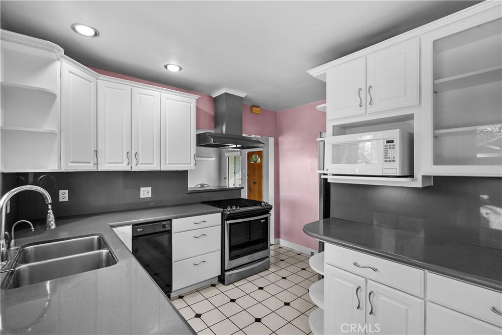 5637 E Peabody Street