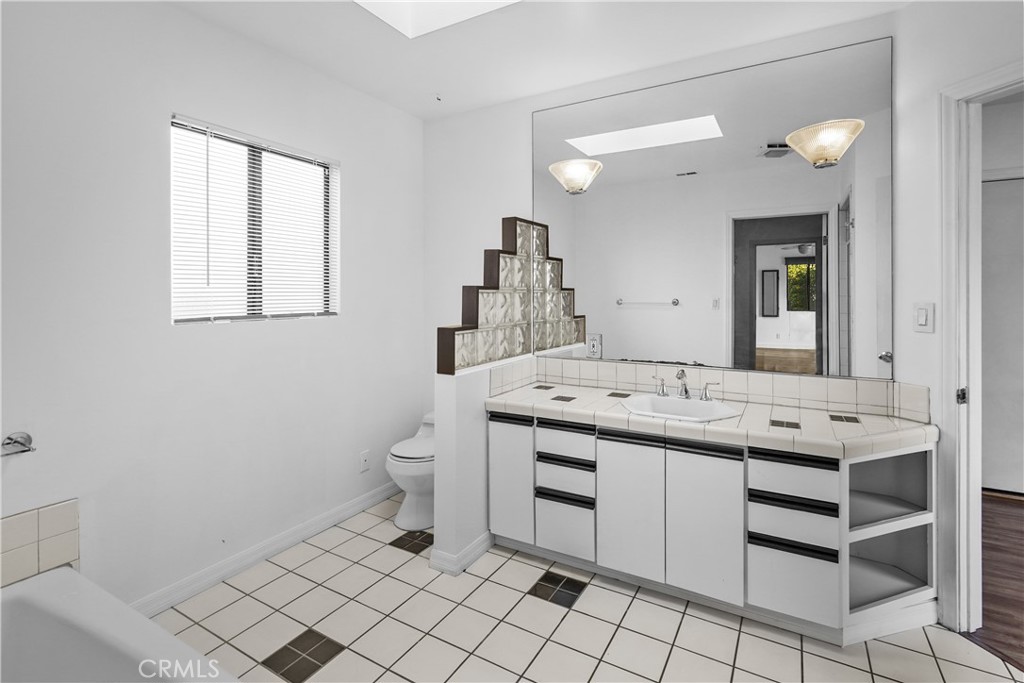 5637 E Peabody Street