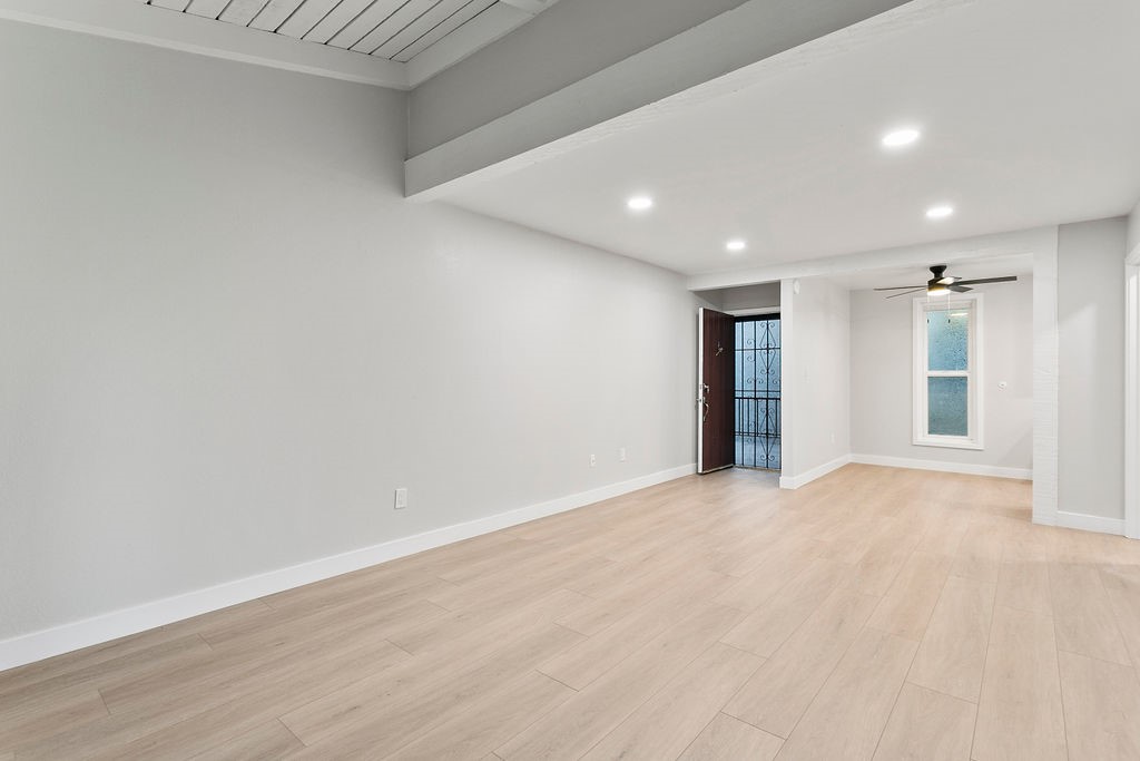 1010 W Macarthur Boulevard 102