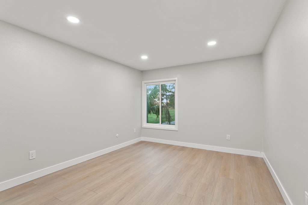 1010 W Macarthur Boulevard 102