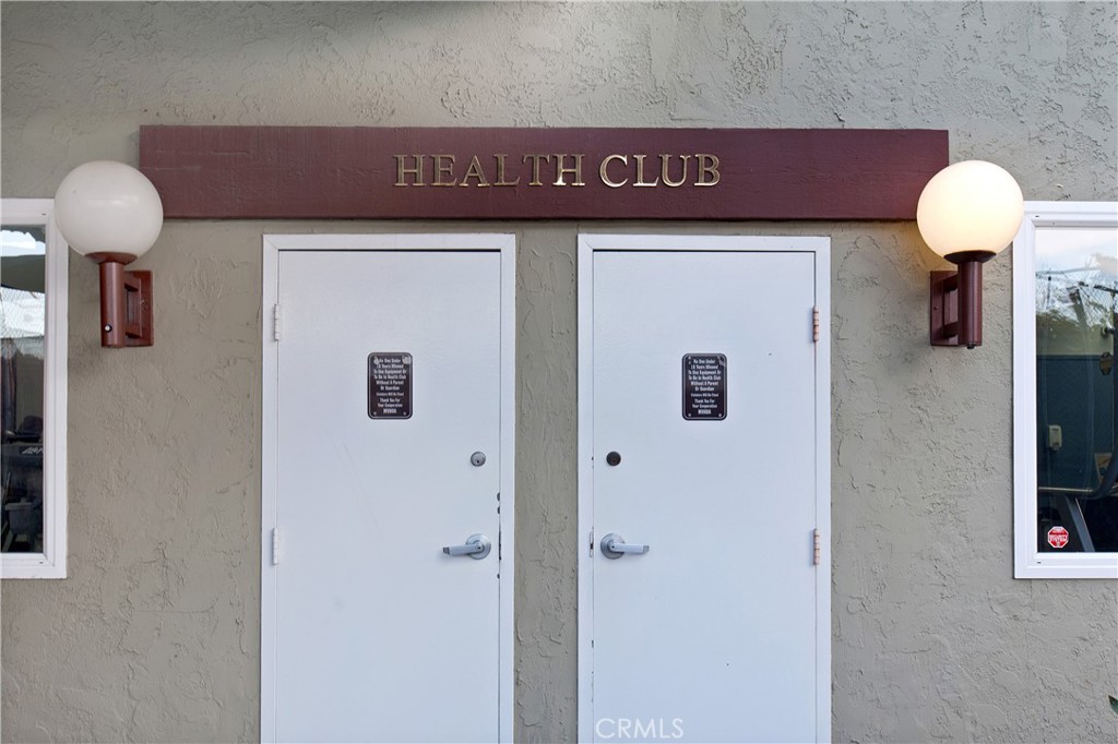 1010 W Macarthur Boulevard 102