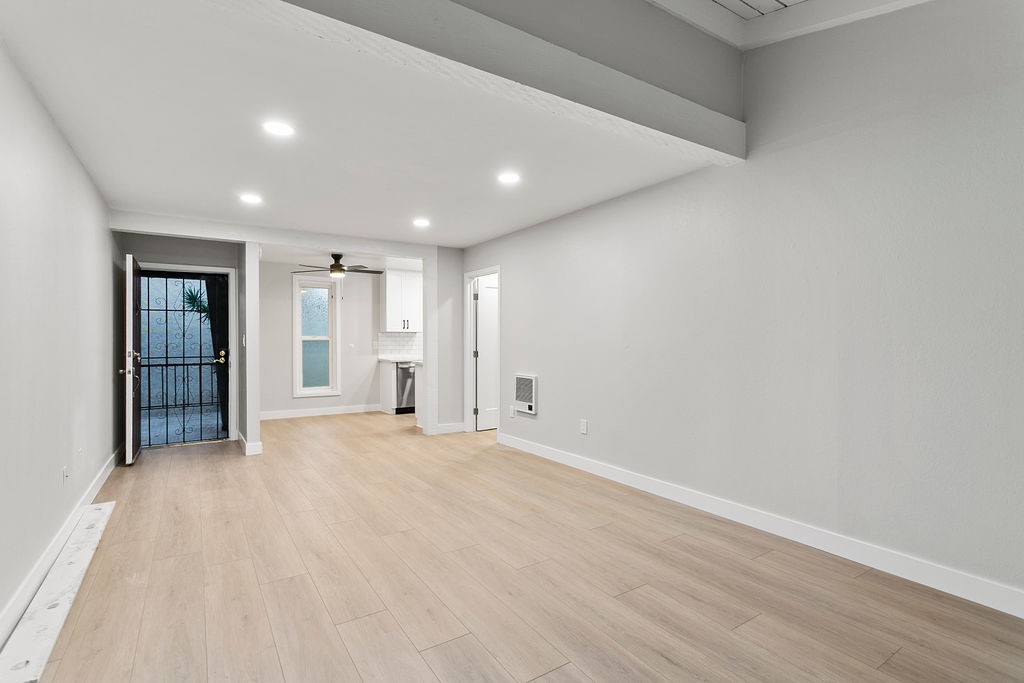 1010 W Macarthur Boulevard 102