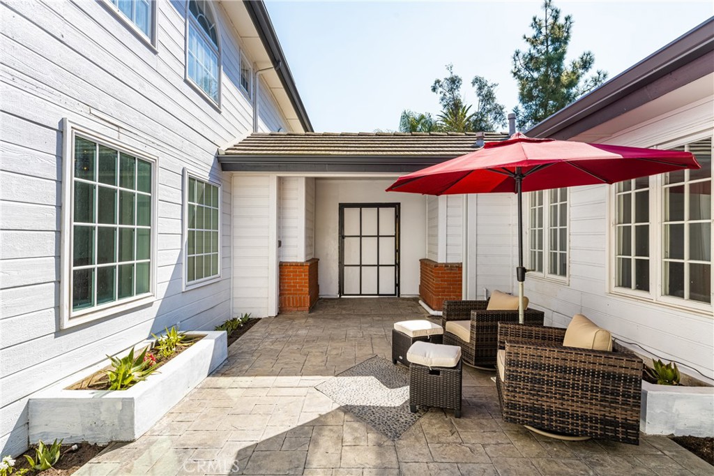 4501 E Cerro Vista Drive