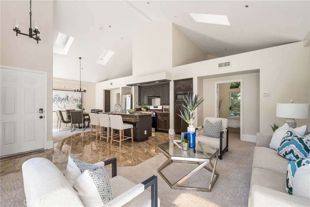 4501 E Cerro Vista Drive