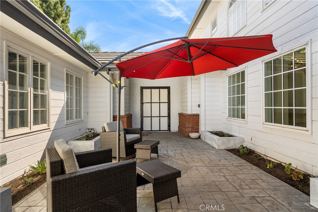 4501 E Cerro Vista Drive