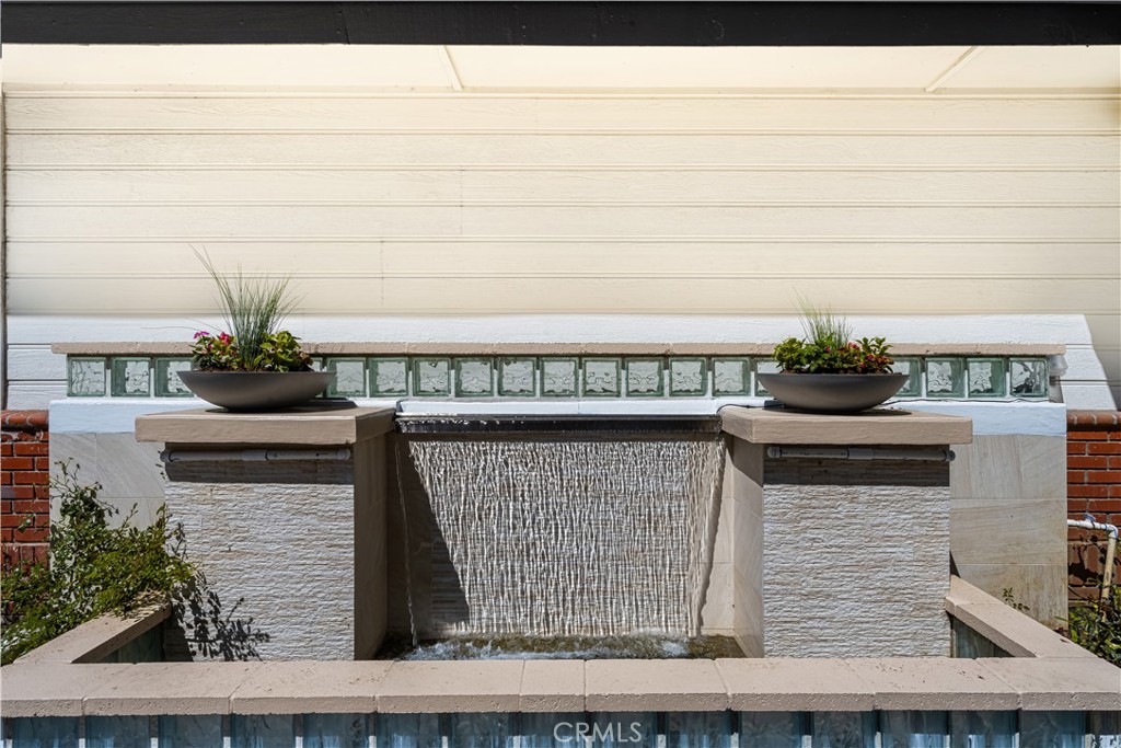 4501 E Cerro Vista Drive