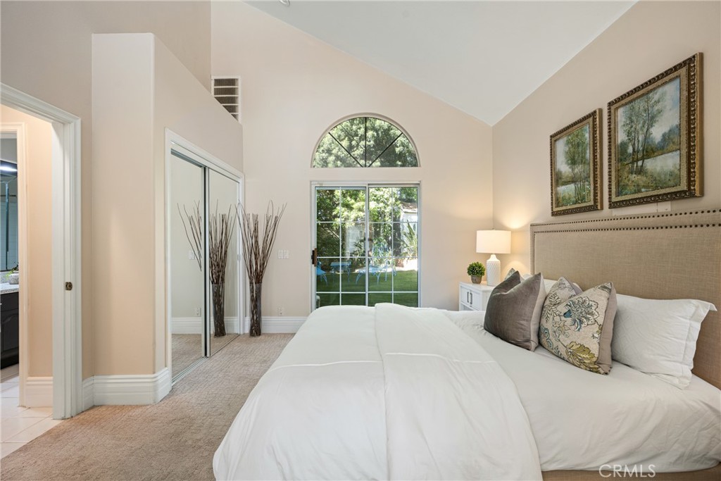 4501 E Cerro Vista Drive