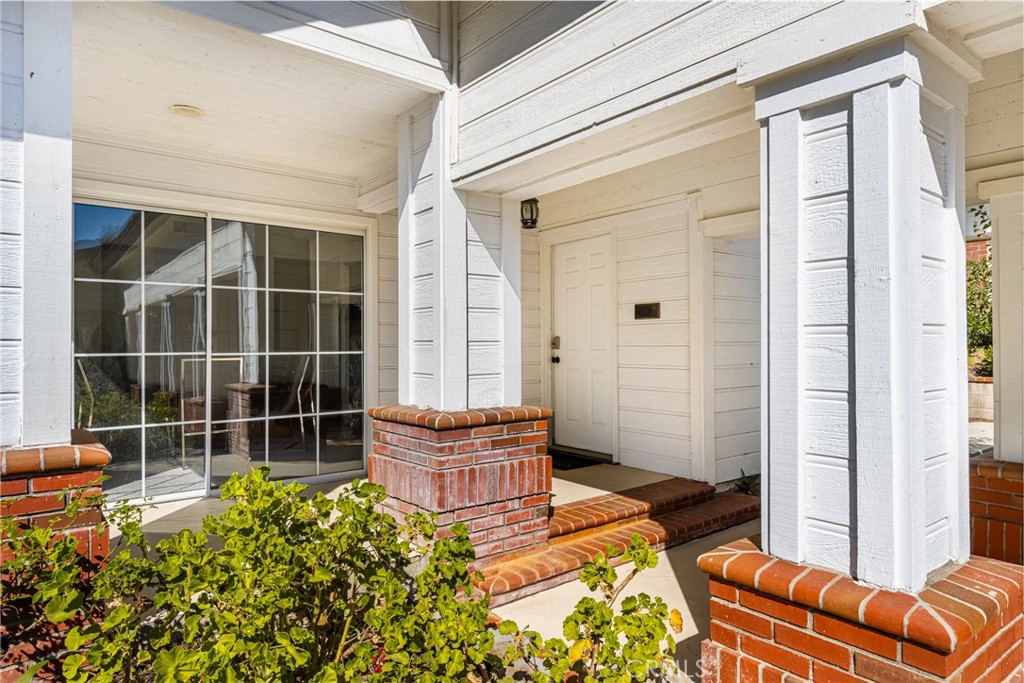 4501 E Cerro Vista Drive