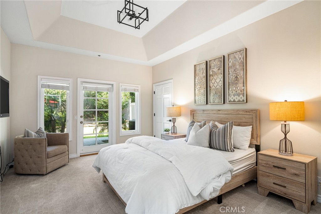 4501 E Cerro Vista Drive