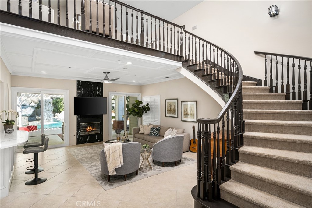 4501 E Cerro Vista Drive