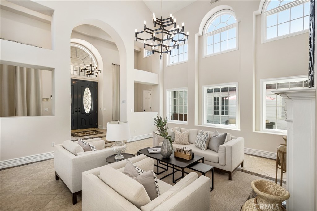 4501 E Cerro Vista Drive