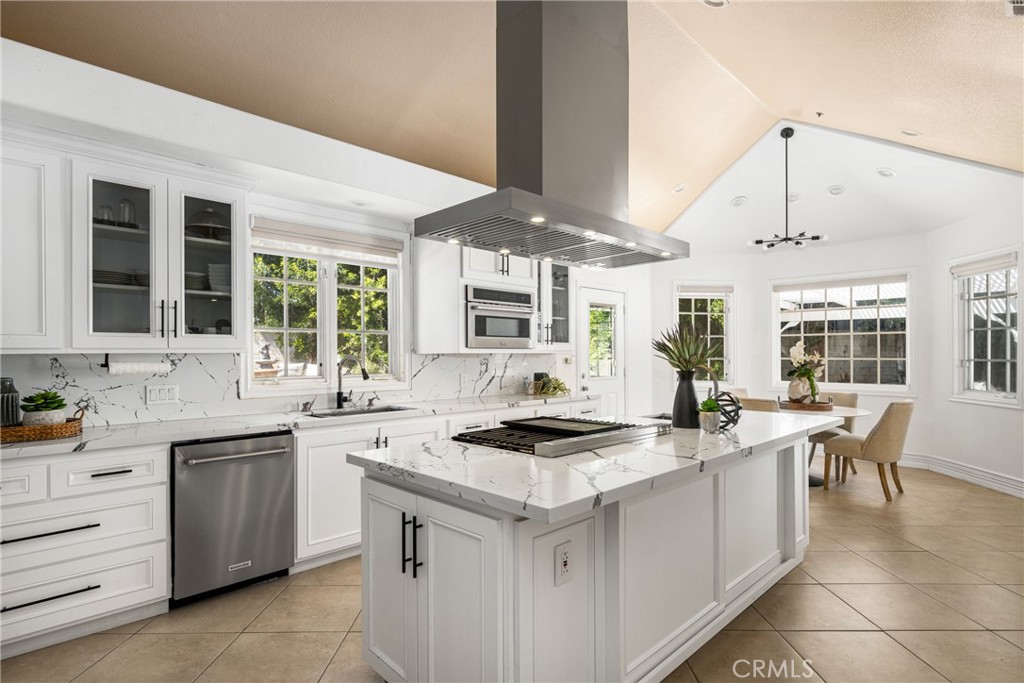 4501 E Cerro Vista Drive