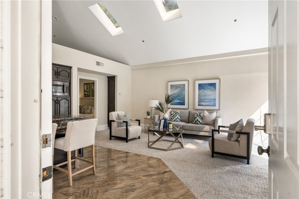 4501 E Cerro Vista Drive