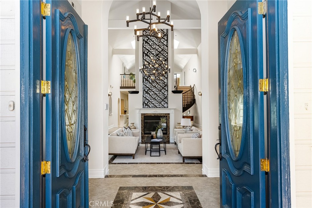 4501 E Cerro Vista Drive