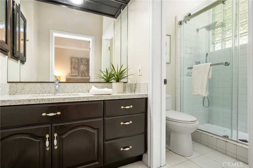 4501 E Cerro Vista Drive