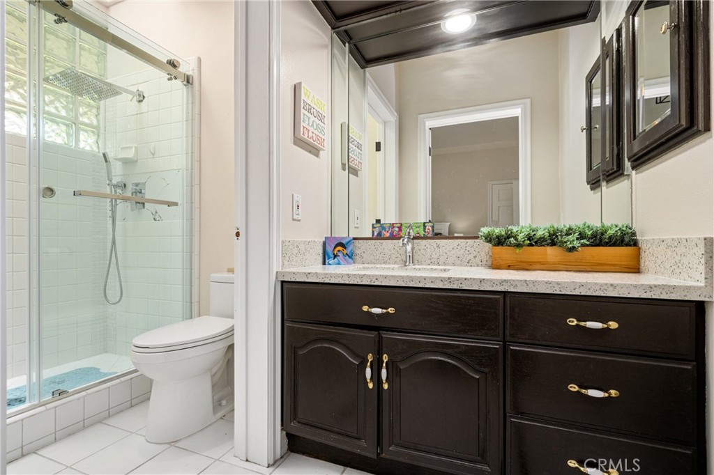 4501 E Cerro Vista Drive