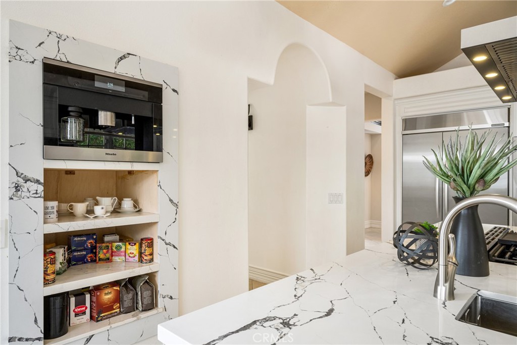 4501 E Cerro Vista Drive