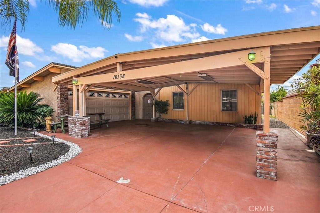 16138 East Kingside Drive