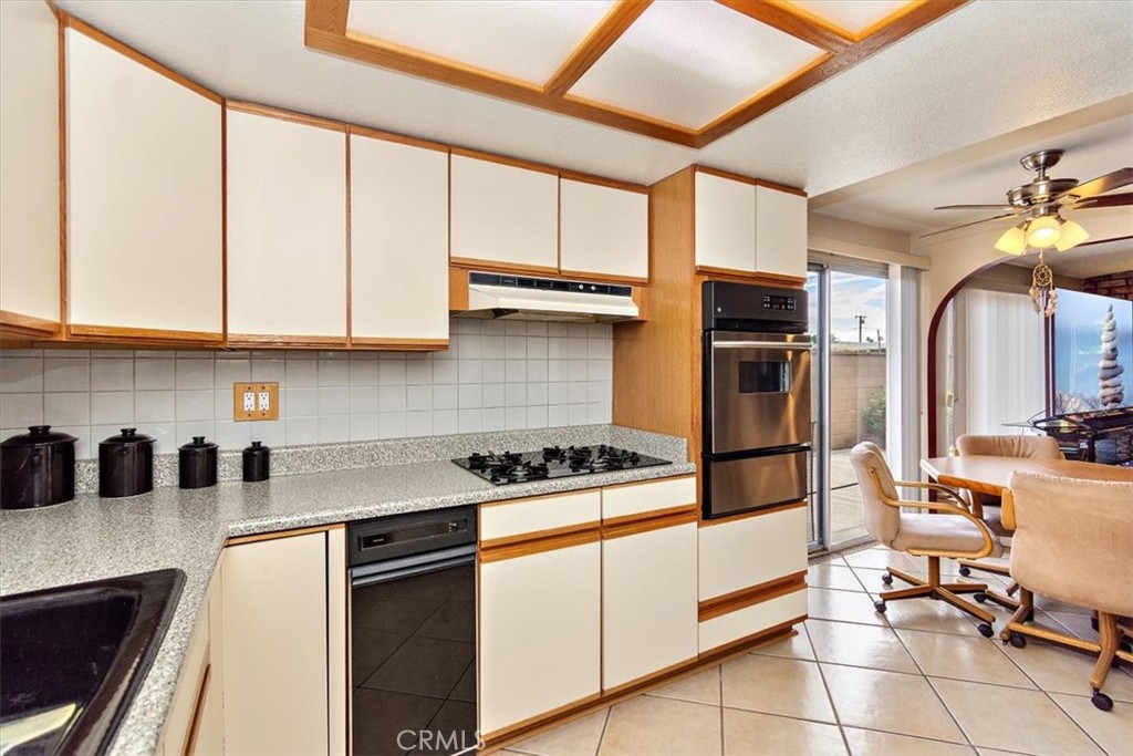 16138 East Kingside Drive