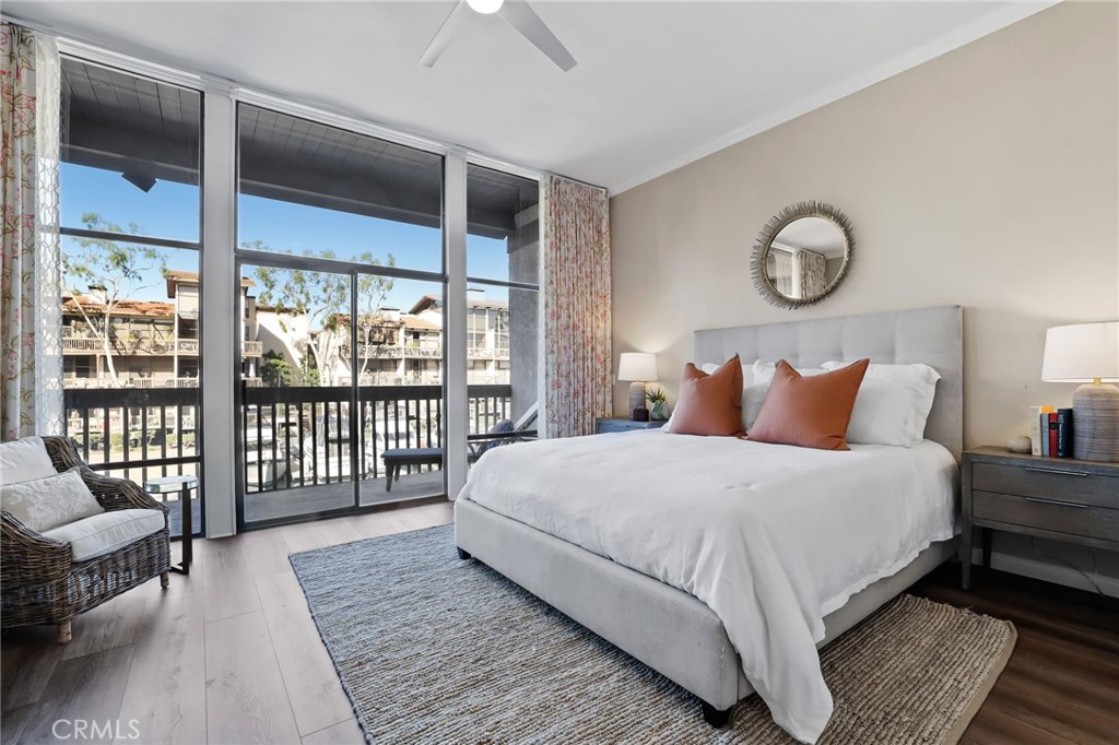 7221 Marina Pacifica Drive N 11