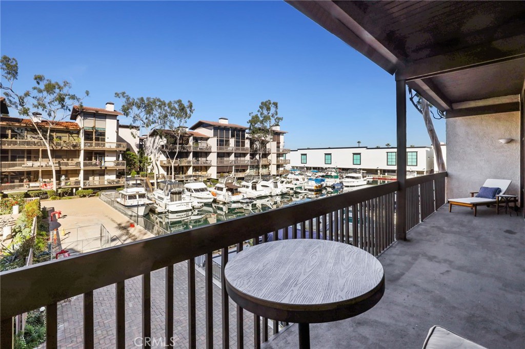 7221 Marina Pacifica Drive N 11