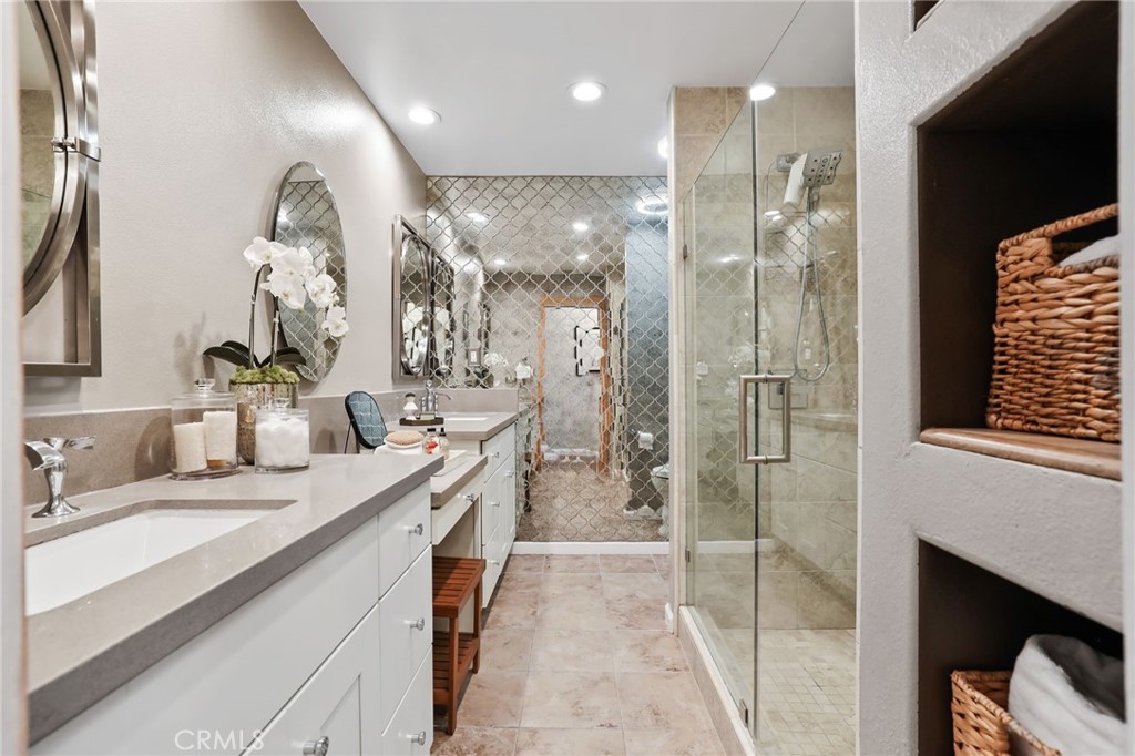 7221 Marina Pacifica Drive N 11