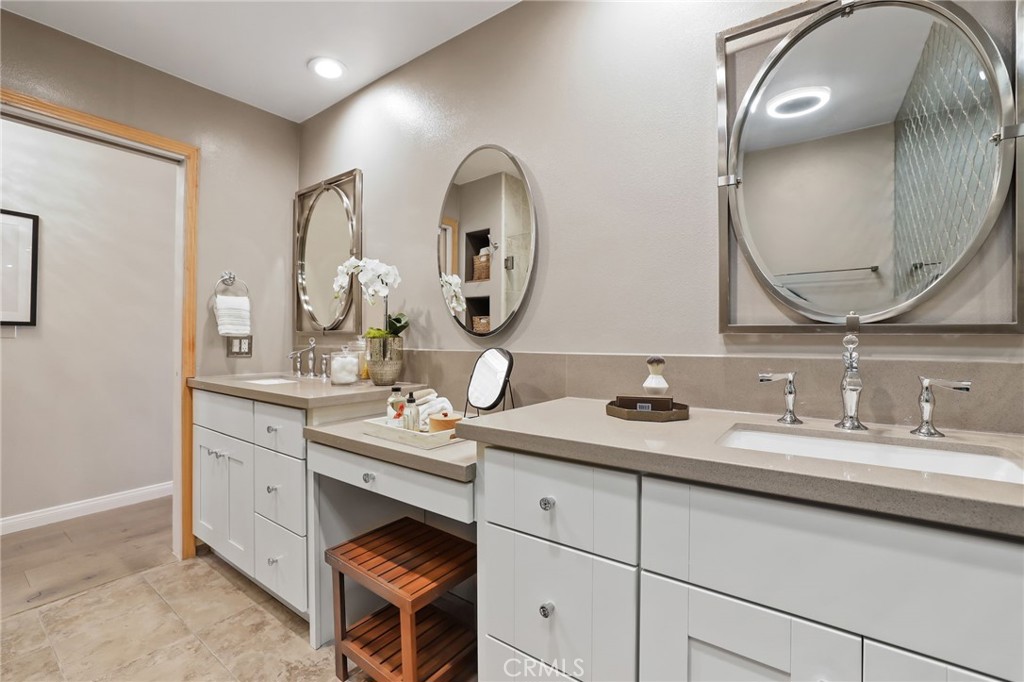 7221 Marina Pacifica Drive N 11