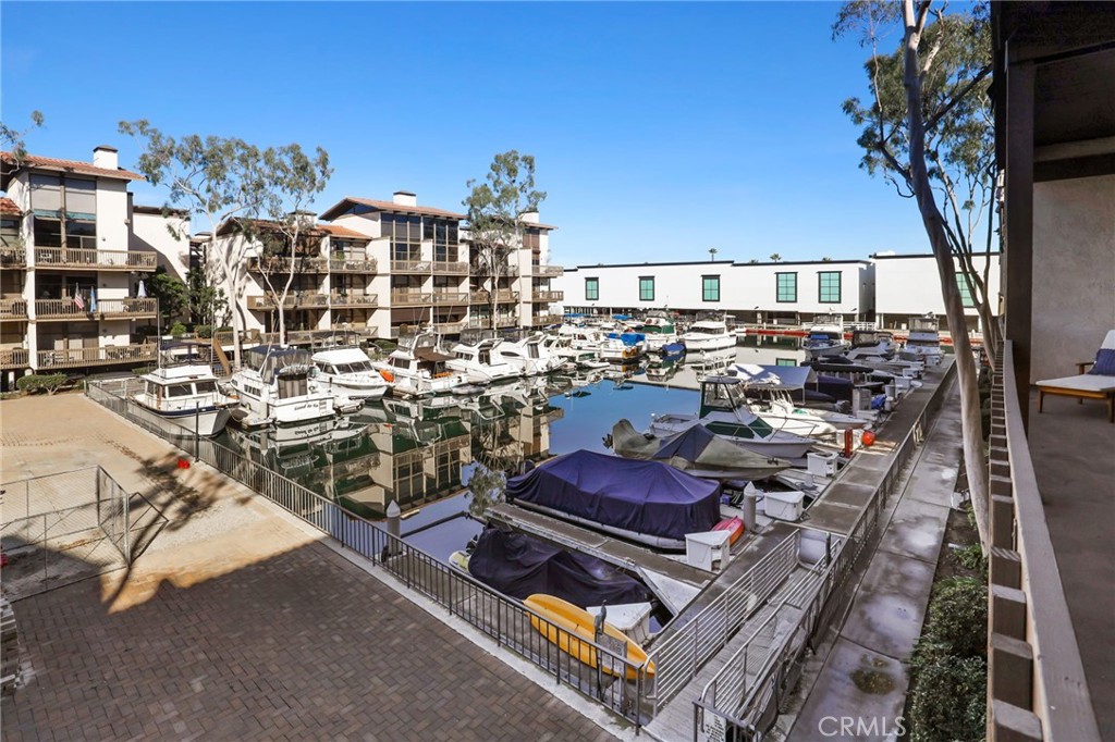 7221 Marina Pacifica Drive N 11