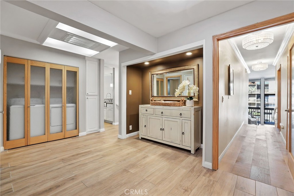 7221 Marina Pacifica Drive N 11