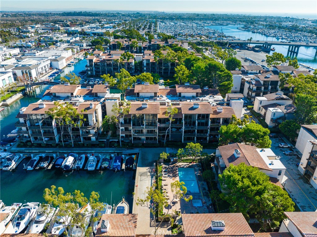 7221 Marina Pacifica Drive N 11