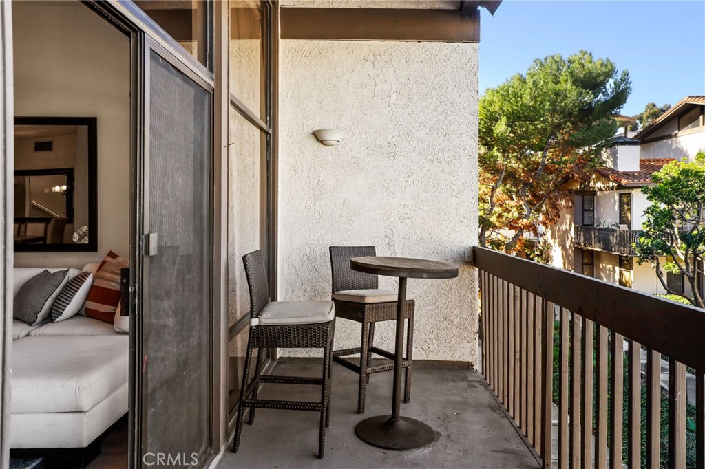 7221 Marina Pacifica Drive N 11