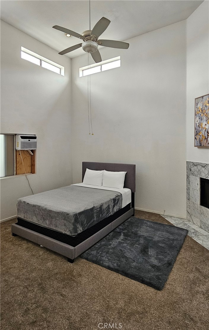 4815 E Ocean Boulevard