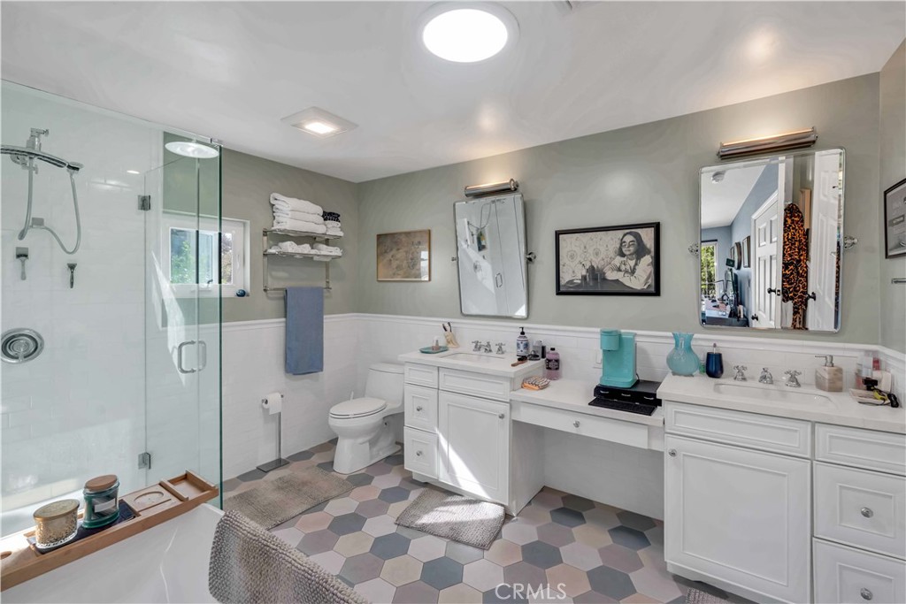 329 S Virginia Avenue