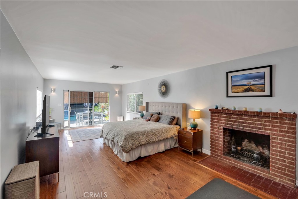 329 S Virginia Avenue