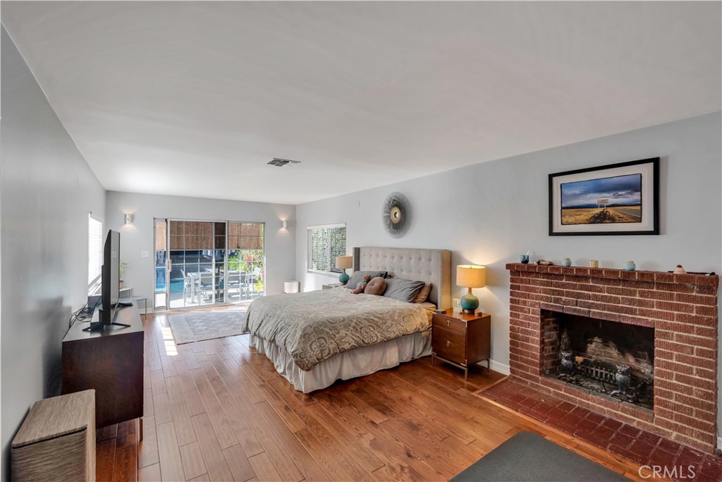 329 S Virginia Avenue