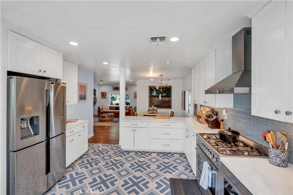 329 S Virginia Avenue