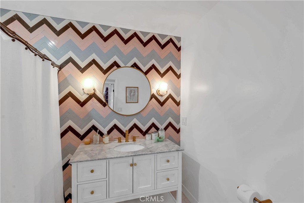 329 S Virginia Avenue