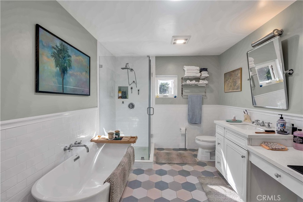 329 S Virginia Avenue