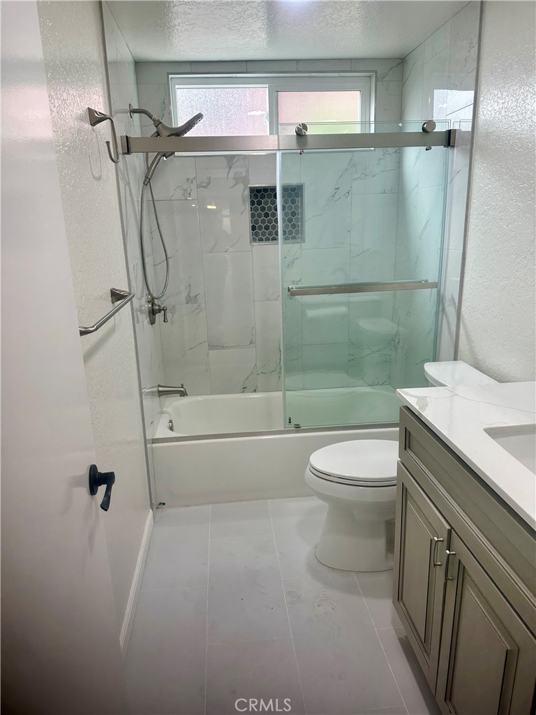 7451 E Calle Granada