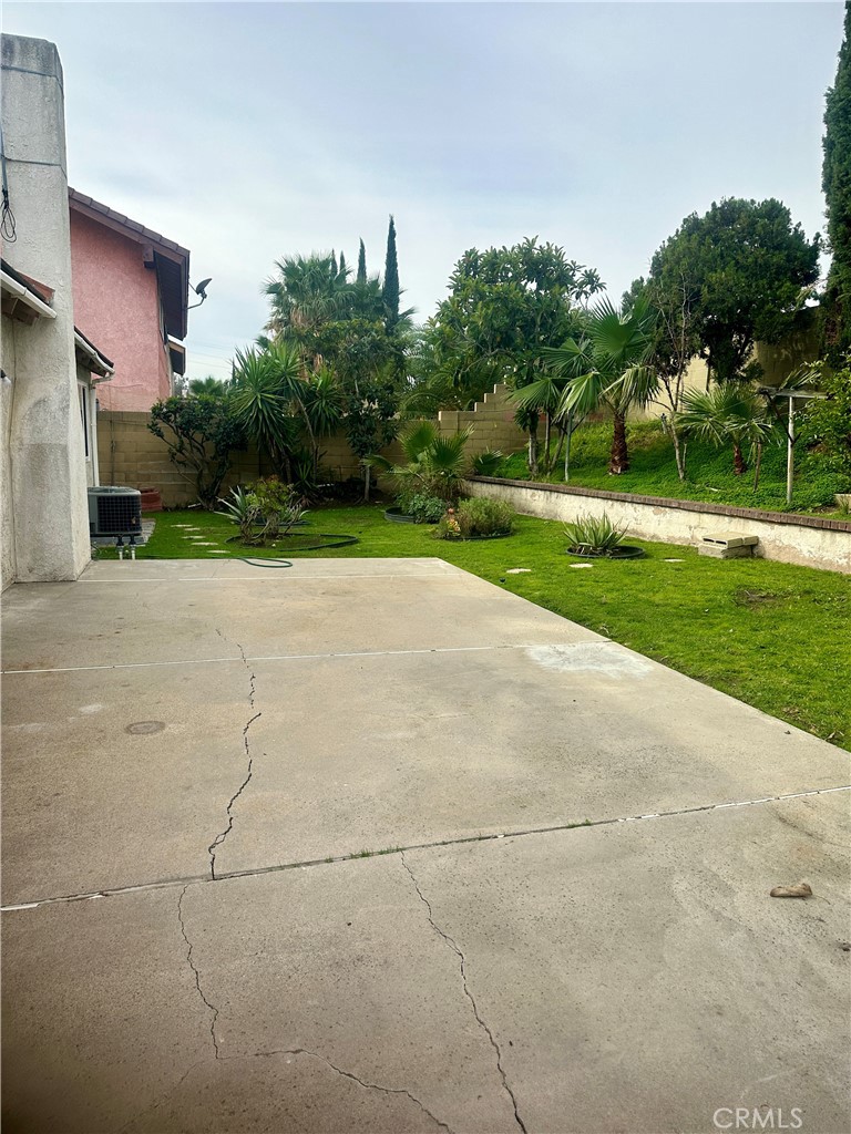 7451 E Calle Granada