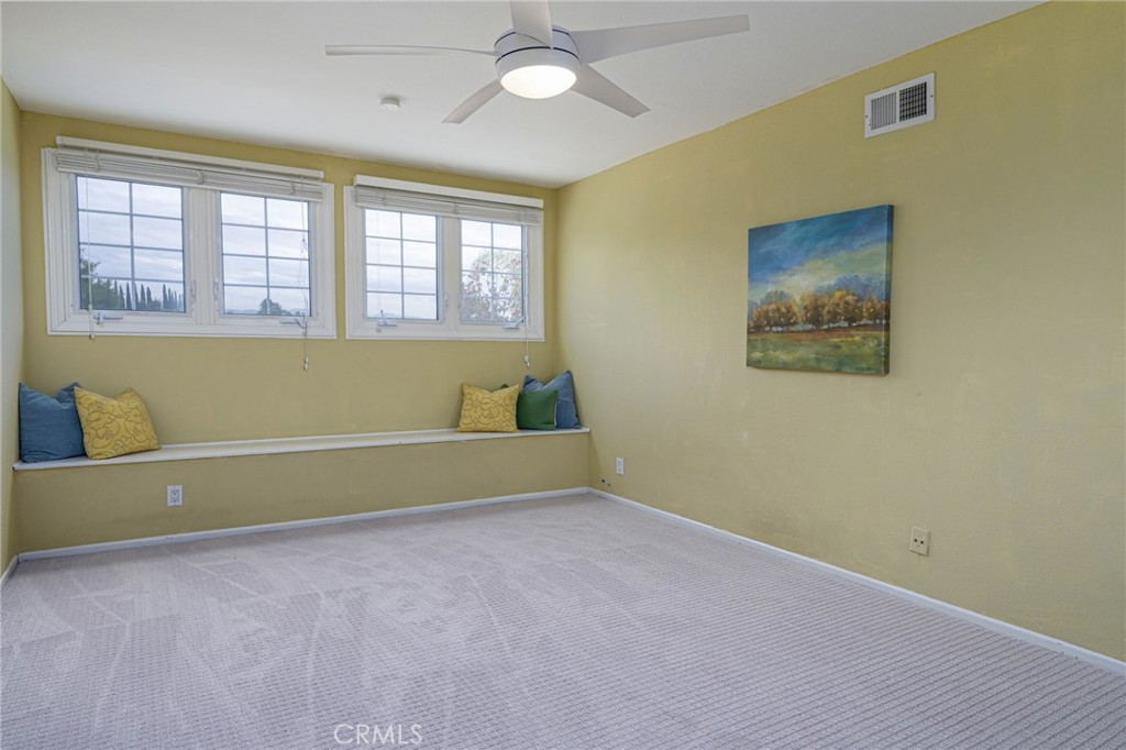 4373 SMOKETREE Avenue