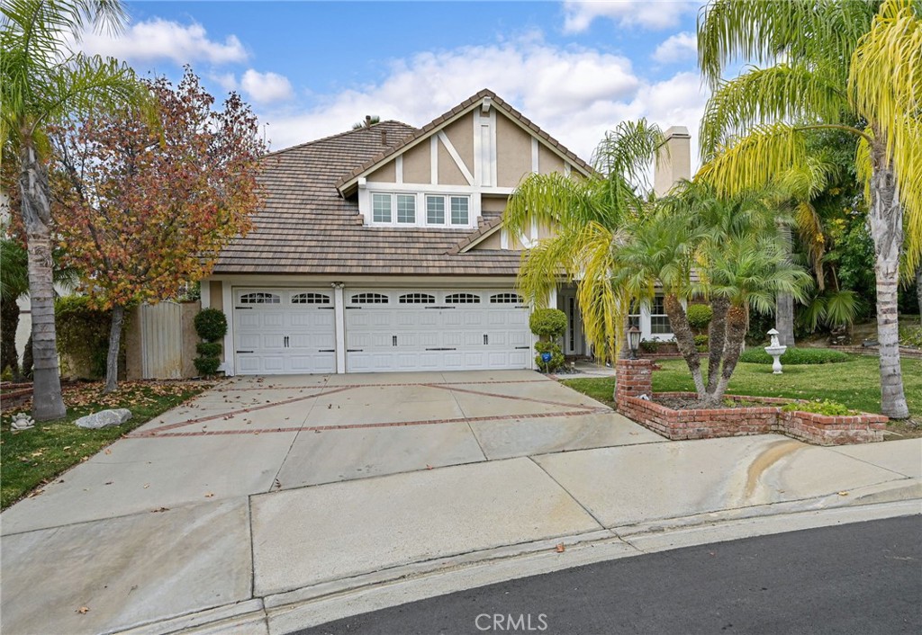 4373 SMOKETREE Avenue