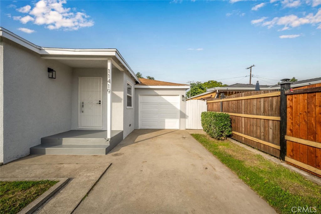 11419 Belcher Street