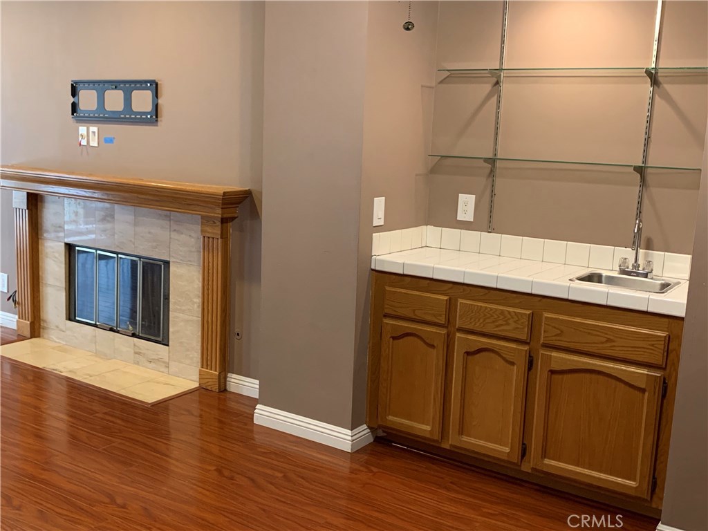 11620 Warner Avenue 524