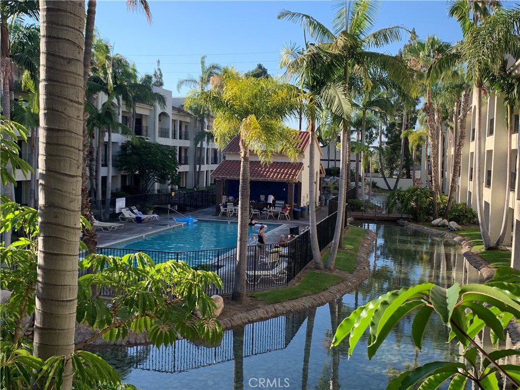 11620 Warner Avenue 524