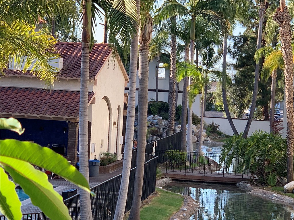 11620 Warner Avenue 524